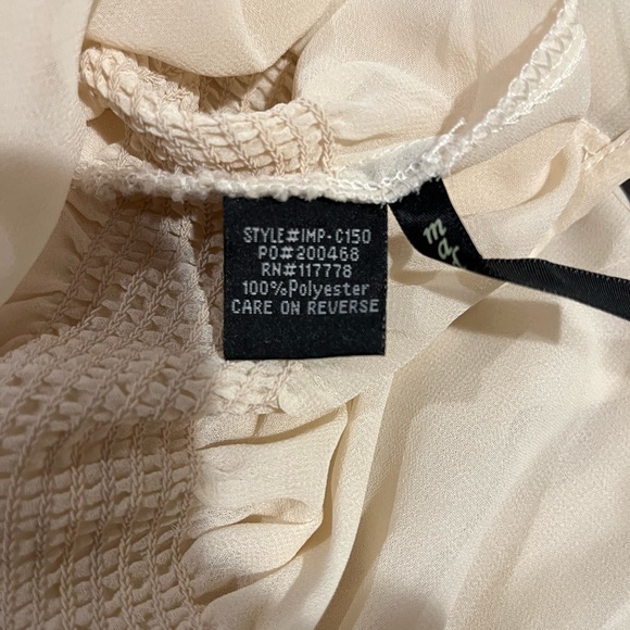 New Love Stitch sheer V- neck long sleeve blouse size large in a cream colour - Picture 6 of 8